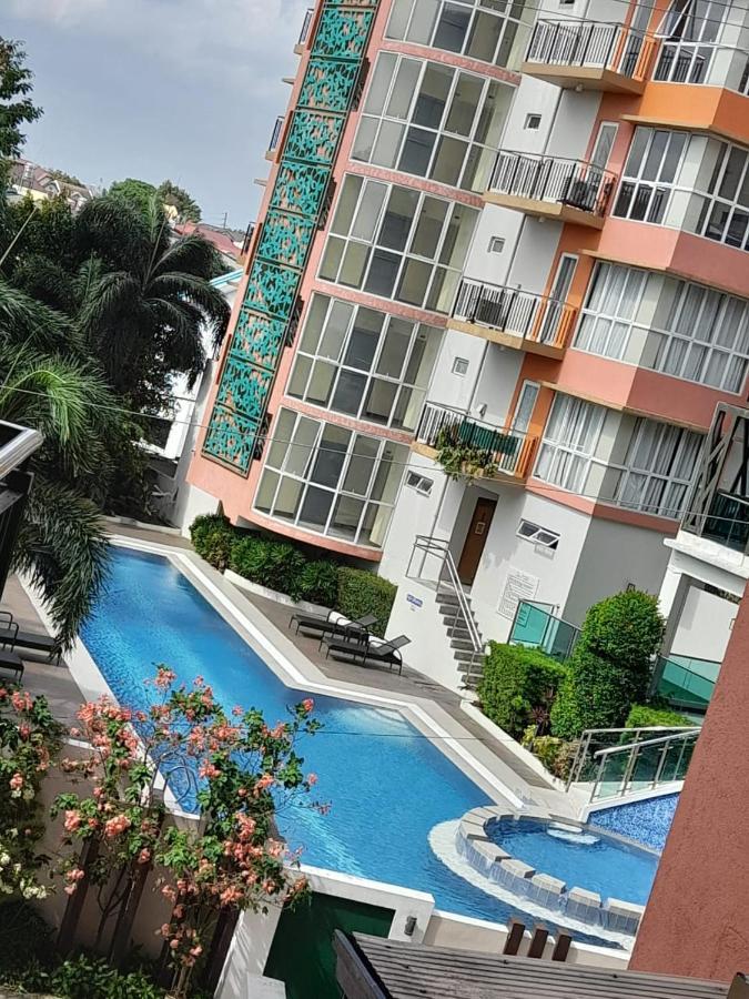 Lancris Residence Paranaque City Buitenkant foto